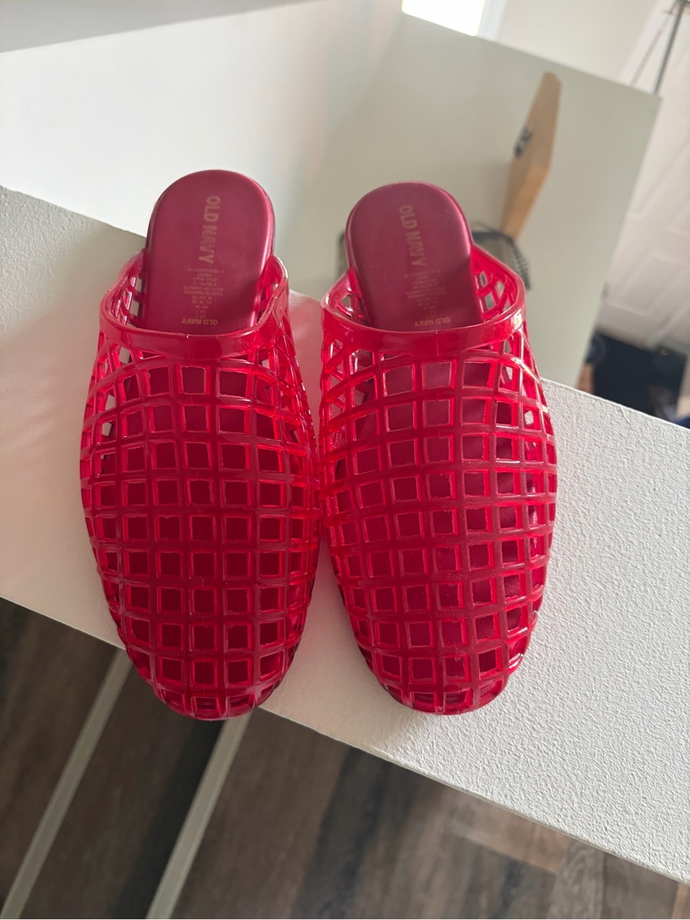 Old Navy Red Jelly Slip-On Mules - Picture 1 of 4
